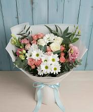 Букет цветов из:  Розы, Лизиантусы и Хризантемы #REPLACE_PRED# Петра Дубрава