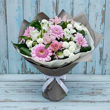 Букет цветов из:  Герберы, Альстромерии и Хризантемы в Петра Дубрава