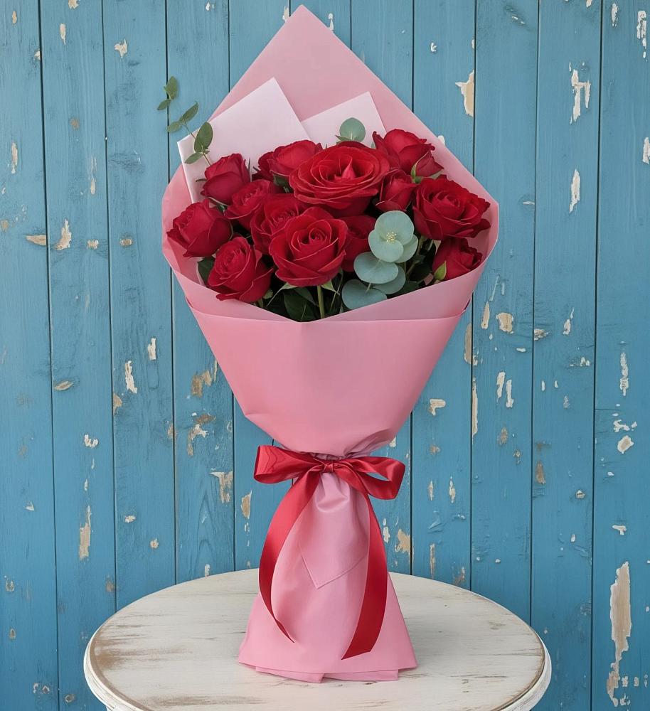 Букет цветов из: Розы в Петра Дубрава