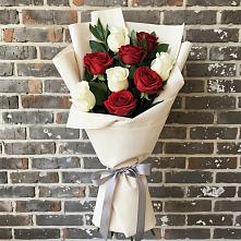 Букет цветов из:  Розы в Петра Дубрава