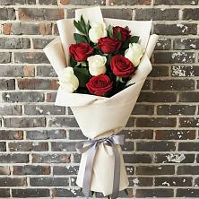 Букет цветов из:  Розы в Петра Дубрава