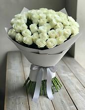Букет 35 Белых роз в Петра Дубрава