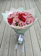 Букет цветов из:  Альстромерии в Петра Дубрава