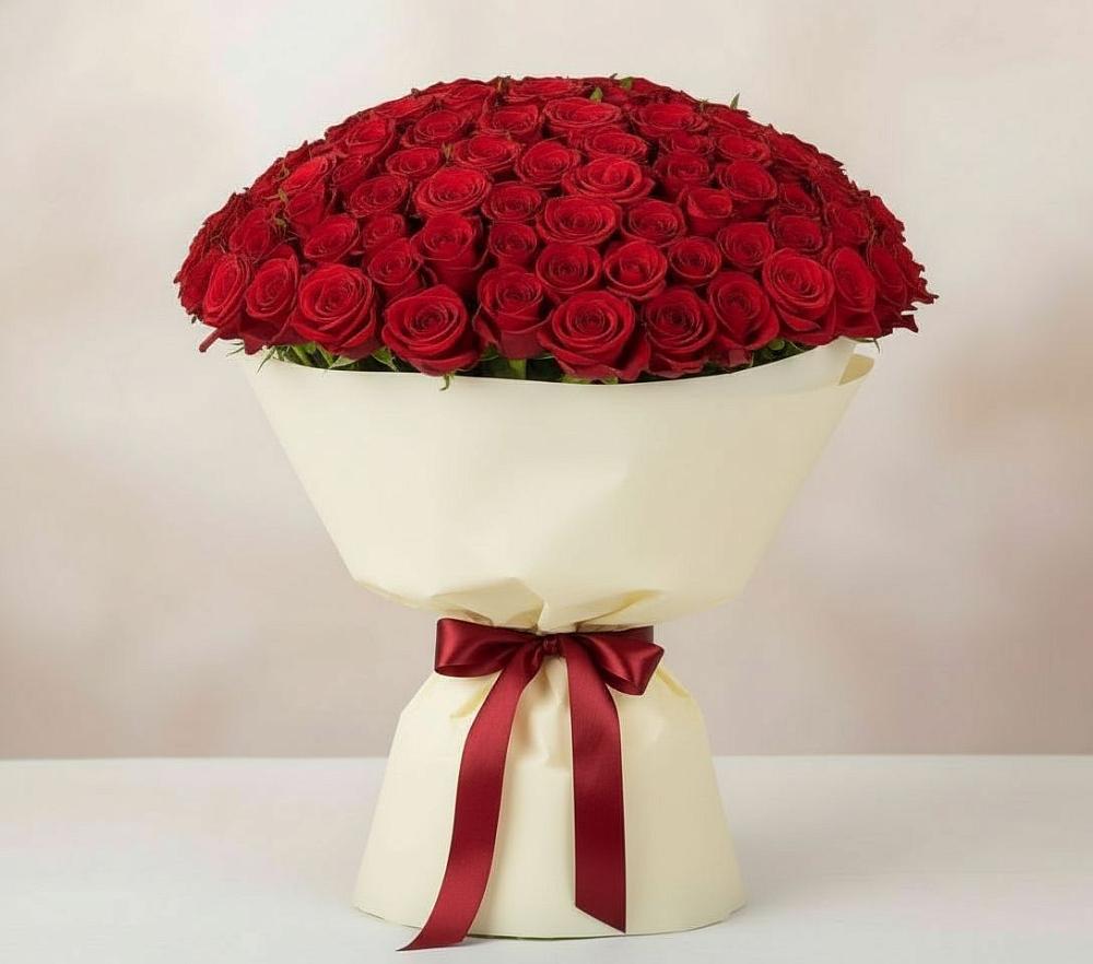 Букет 101 Красная роза Милано в Петра Дубрава