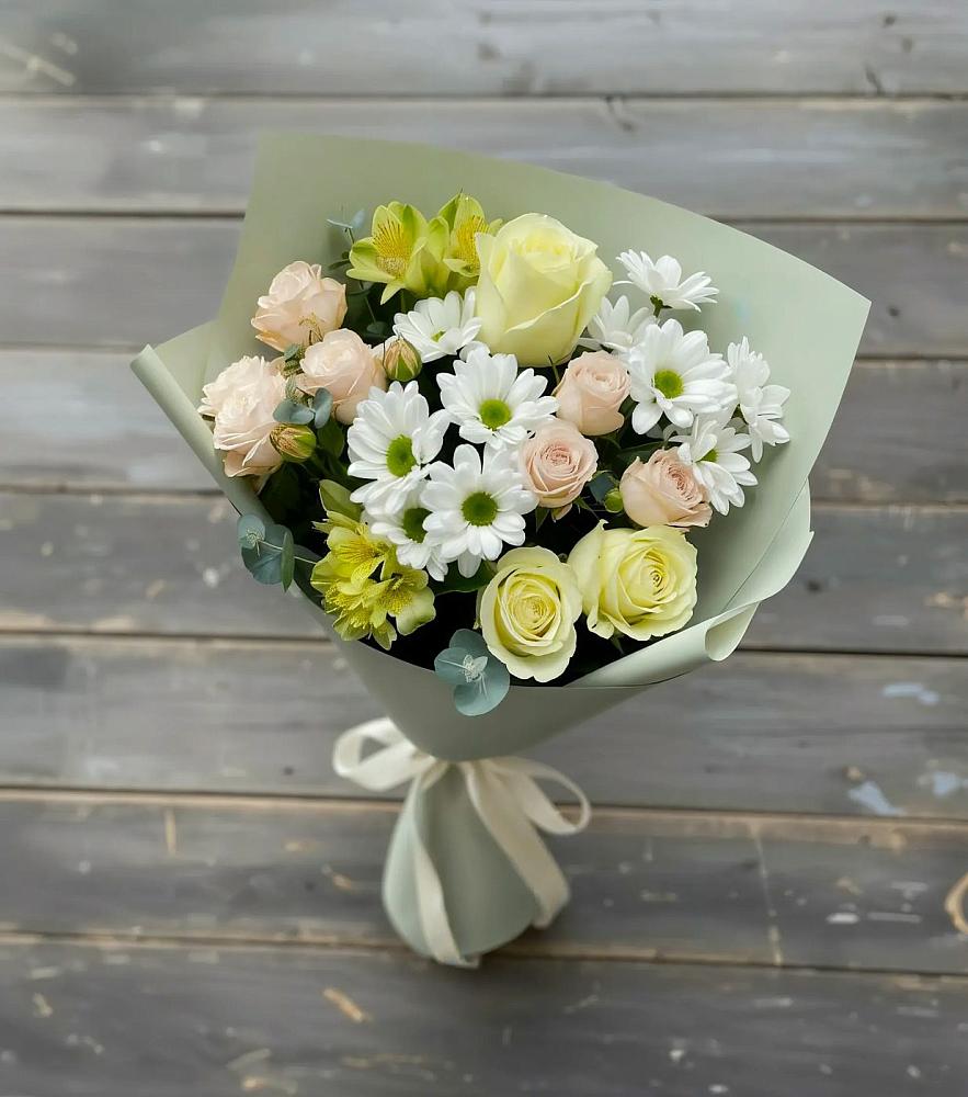 Букет цветов из: Альстромерии, Розы и Хризантемы в Петра Дубрава