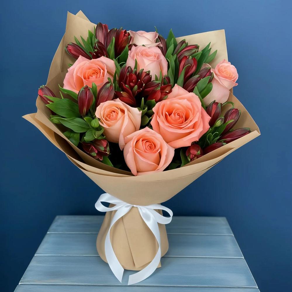 Букет цветов из: Розы и Альстромерии в Петра Дубрава