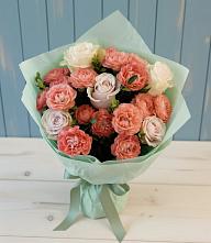 Букет цветов из:  Розы #REPLACE_PRED# Петра Дубрава