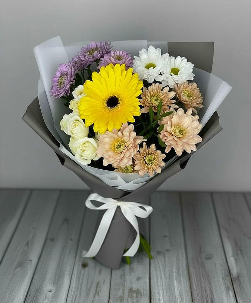Букет цветов из: Розы, Герберы и Хризантемы в Петра Дубрава