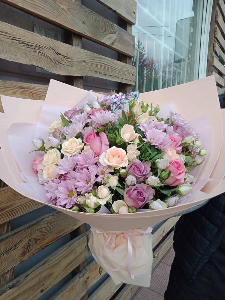 Букет цветов из: Розы и Хризантемы в Петра Дубрава