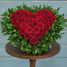 Цветочная композиция из Розы в виде сердца в Петра Дубрава