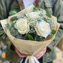 Букет цветов из:  Розы #REPLACE_PRED# Петра Дубрава