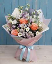 Букет цветов из:  Лизиантусы, Розы, Альстромерии и Гипсофила #REPLACE_PRED# Петра Дубрава