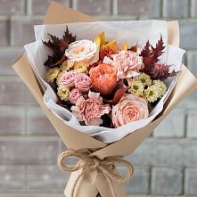 Букет цветов из:  Гвоздики, Хризантемы и Розы в Петра Дубрава