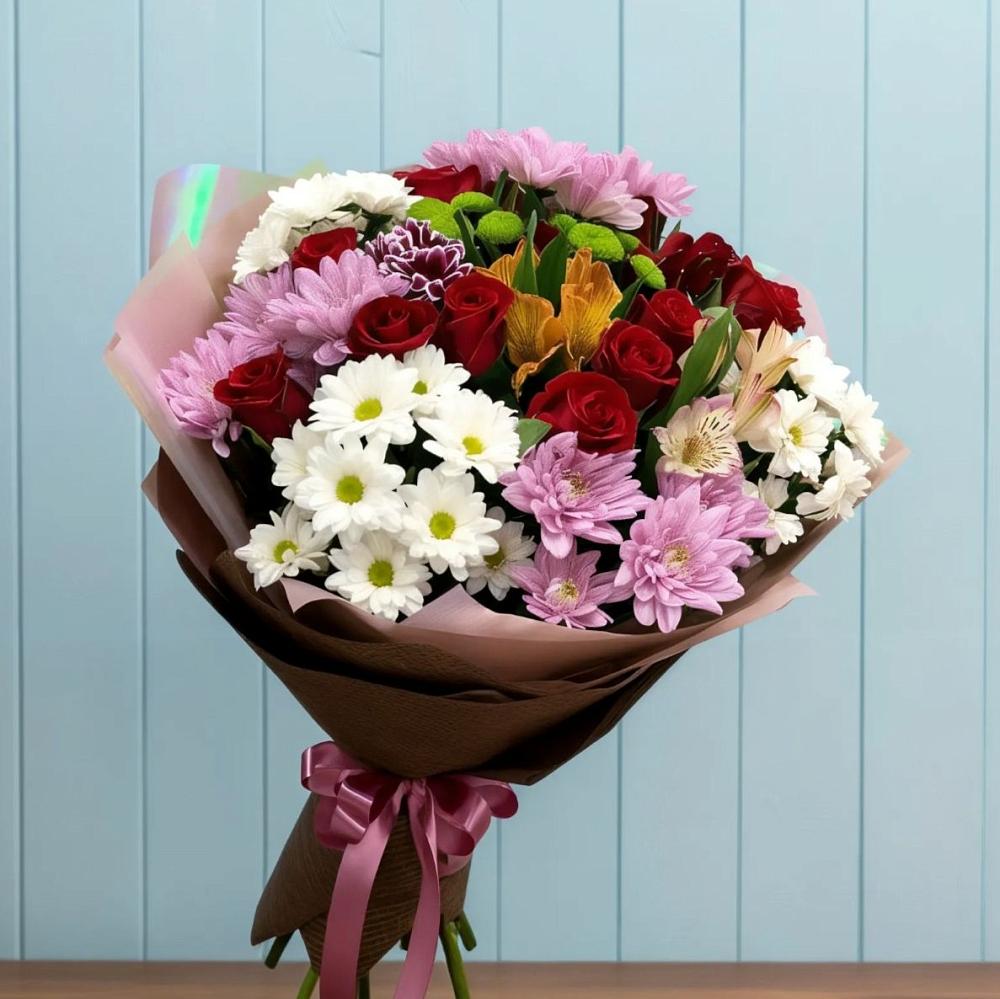 Букет цветов из: Розы, Хризантемы и Альстромерии в Петра Дубрава