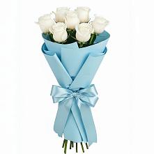 Букет 7 белых роз Проуд в Петра Дубрава