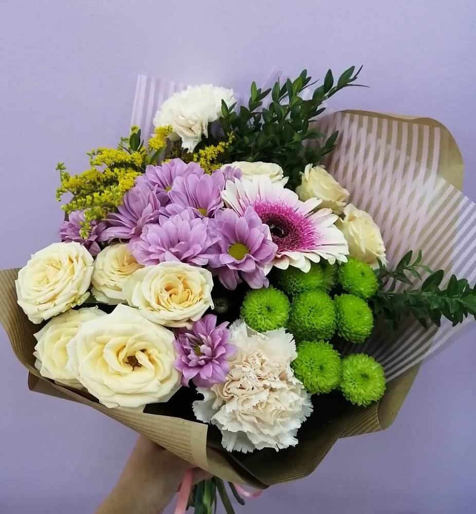 Букет цветов из: Хризантемы, Розы, Гвоздики и Герберы в Петра Дубрава