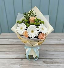 Букет цветов из:  Герберы, Розы и Хризантемы в Петра Дубрава