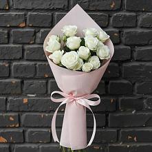 Букет цветов из:  Розы #REPLACE_PRED# Петра Дубрава