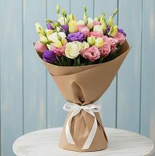 Букет цветов из:  Лизиантусы в Петра Дубрава